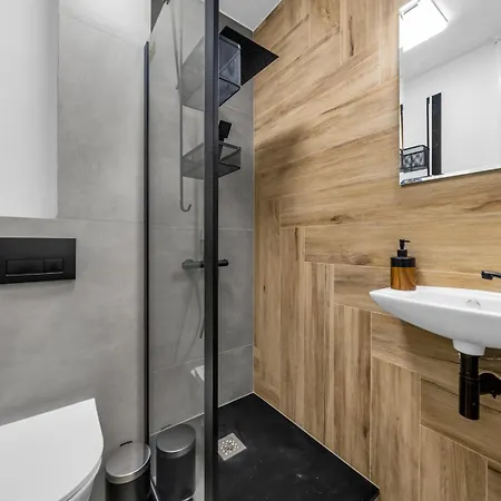 - Balcony, Location - By Rentujemy