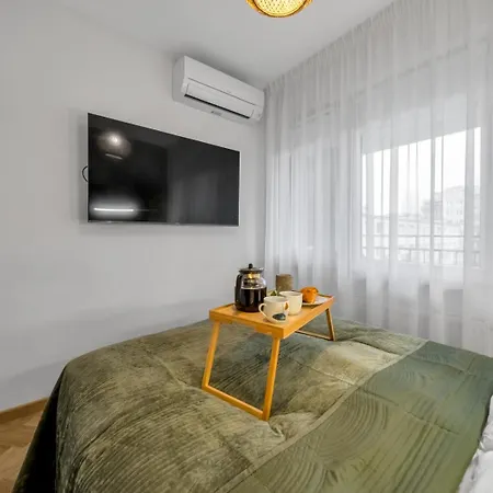 Apartamento - Balcony, Location - By Rentujemy